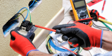 Warum ein Elektriker die beste Wahl für Stromprobleme ist